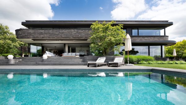 Villa O - Skreddersydd murstein i lineært format.