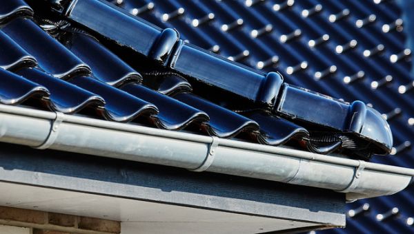 Velg takstein med den rette formen og overflaten.